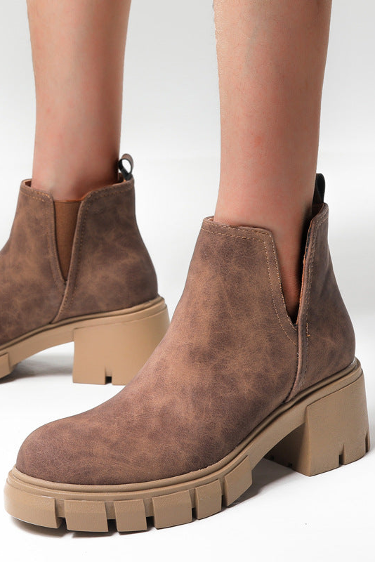 Ravencourt™ Chunky Heel Chelsea Boots