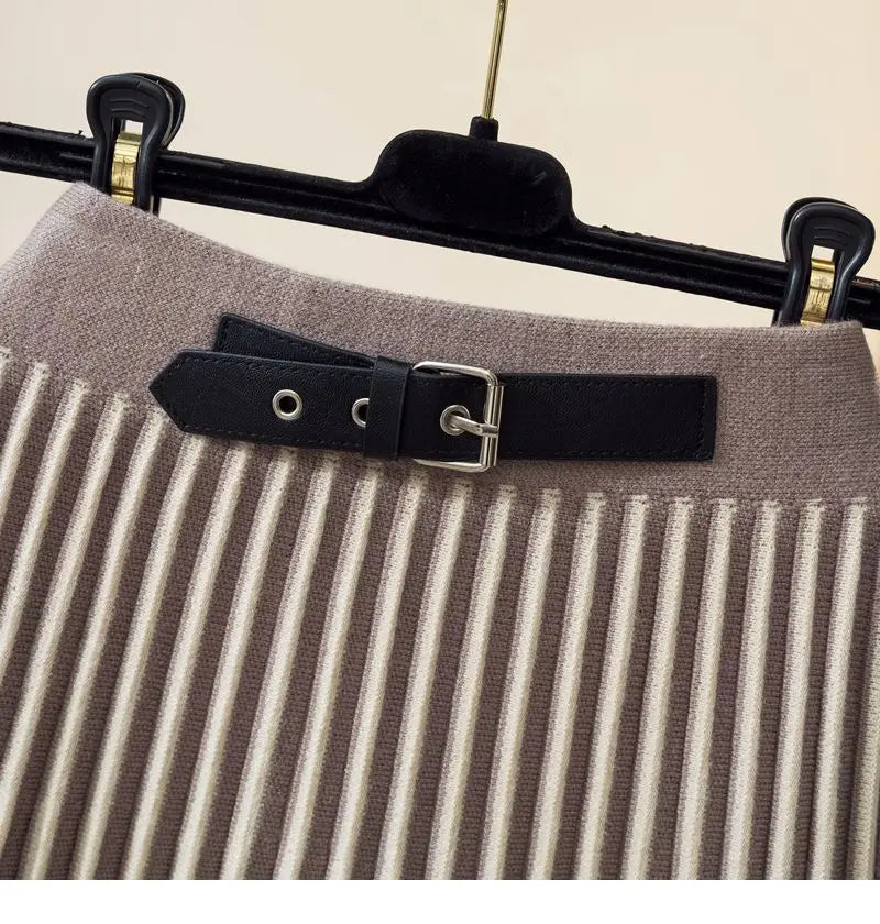 Serenya™ Striped Knitted Midi Skirt
