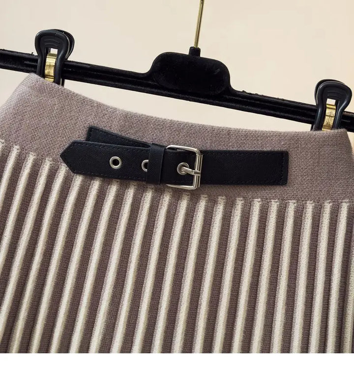 Serenya™ Striped Knitted Midi Skirt