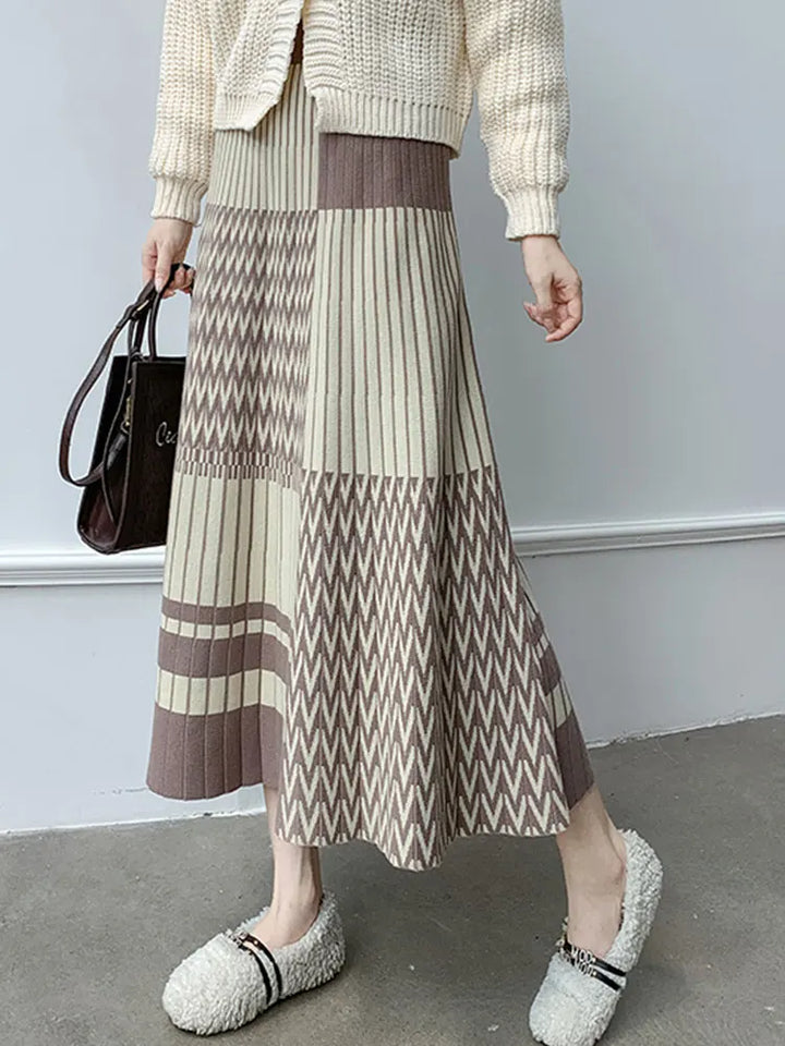 Geovia™ Geometric Ruffle Knit Skirt