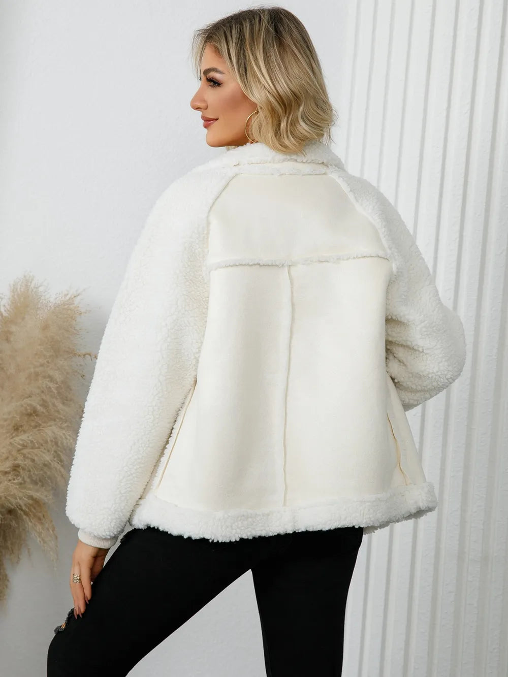 Isolde™ Women’s Lamb Wool Jacket