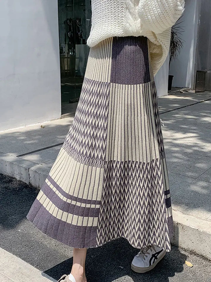 Geovia™ Geometric Ruffle Knit Skirt