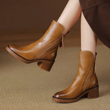 Paire de bottes Capucine cognac portées