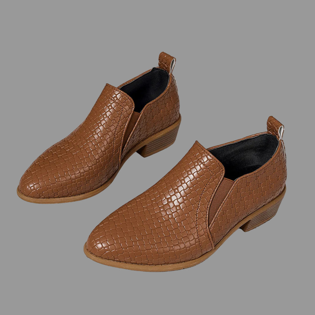 Paire de bottines basses Odile cognac, motif tressé en relief